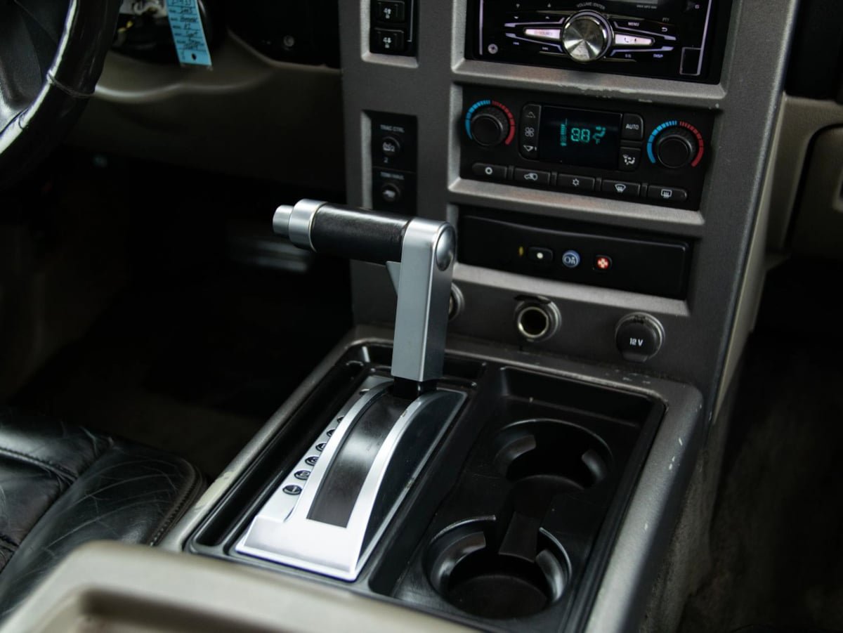 Used 2003 HUMMER H2 w/ Preferred Equipment Group AWD/4WD image 32