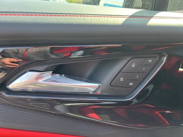 New 2025 Chevrolet Blazer EV RS image 12