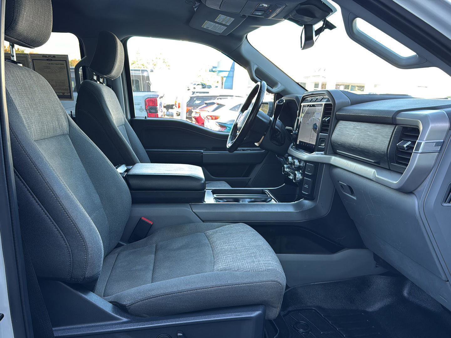 Used 2022 Ford F150 XLT w/ Equipment Group 302A High image 10