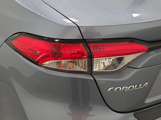 Certified 2025 Toyota Corolla LE w/ LE Premium Package FWD image 27