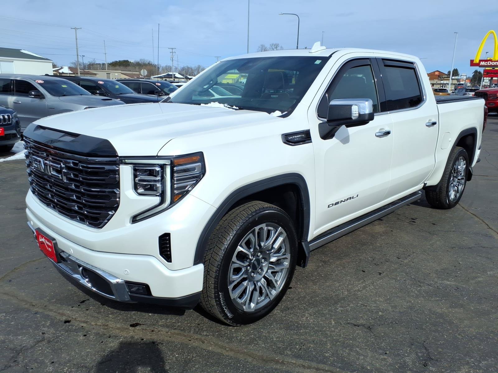 Used 2025 GMC Sierra 1500 Denali Ultimate AWD/4WD image 8