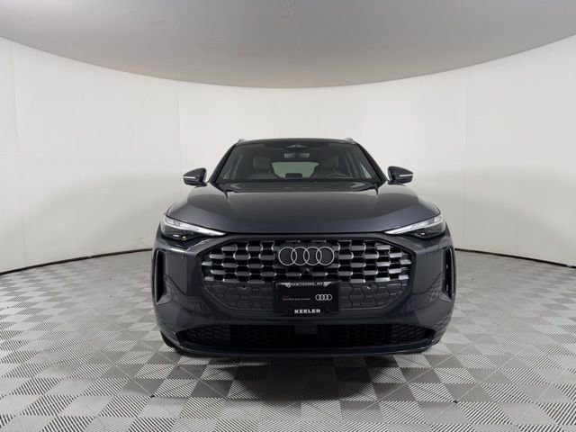 Used 2025 Audi Q5 Premium w/ Convenience Package AWD/4WD image 2
