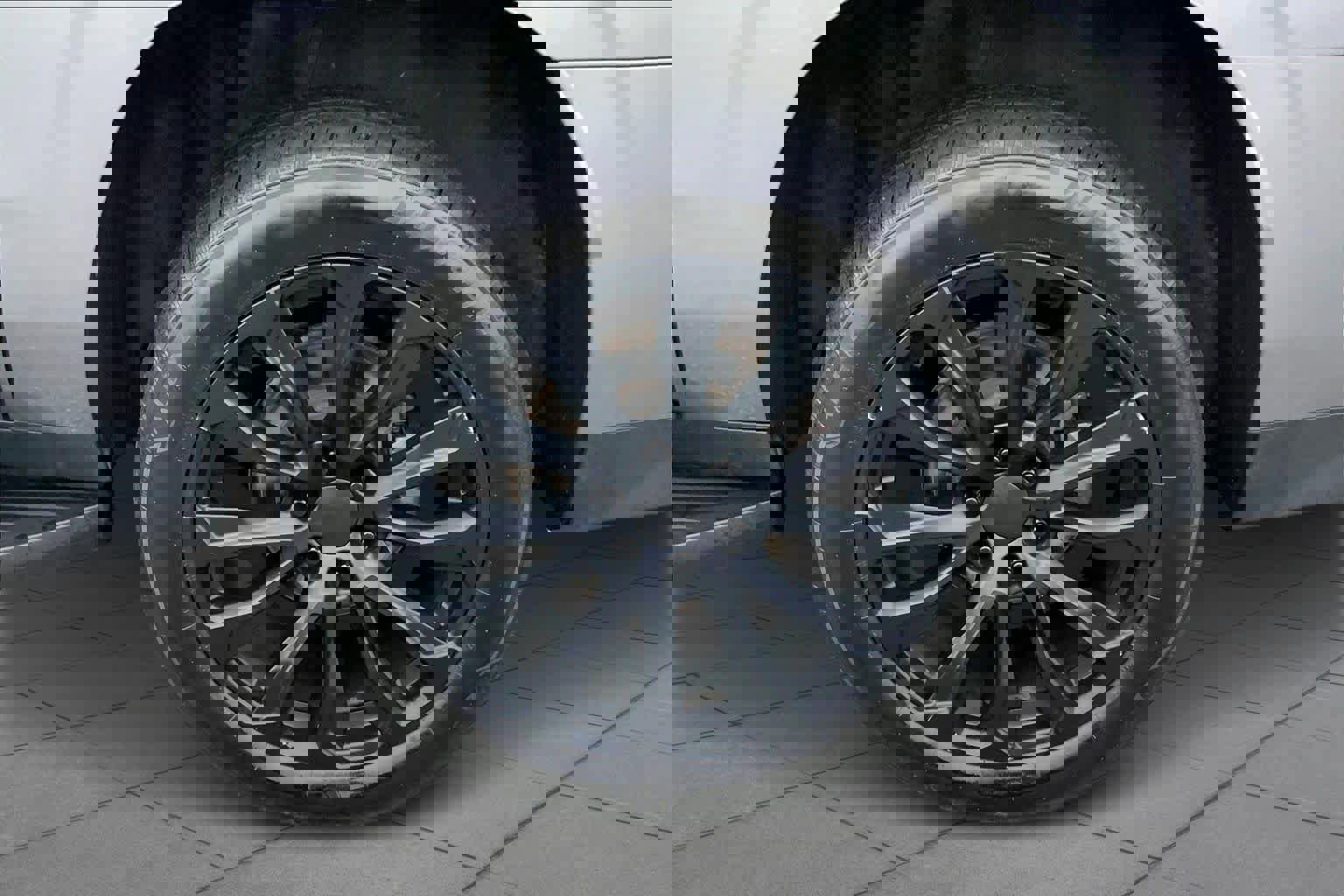 Used 2021 GMC Yukon XL Denali image 11