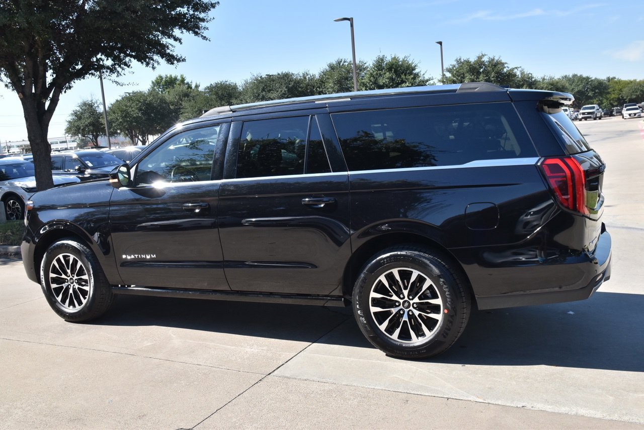 Used 2025 Ford Expedition Max Platinum AWD/4WD image 11