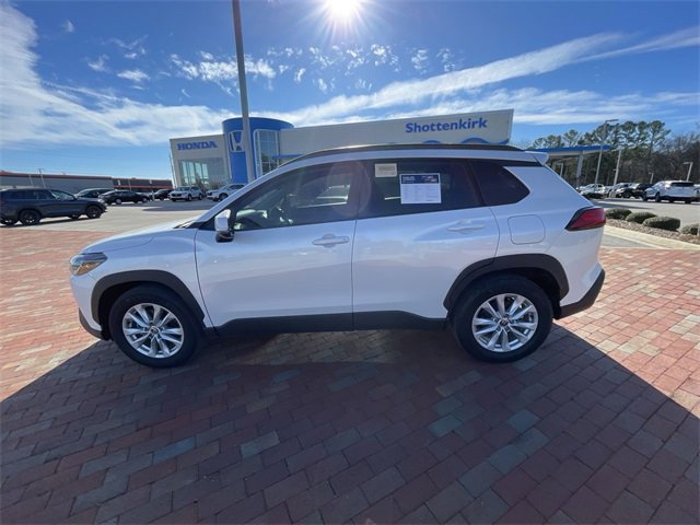 Used 2023 Toyota Corolla Cross LE image 11