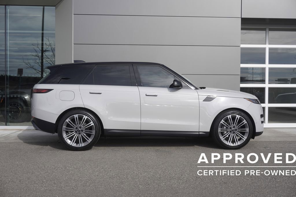 Used 2024 Land Rover Range Rover Sport SE image 7