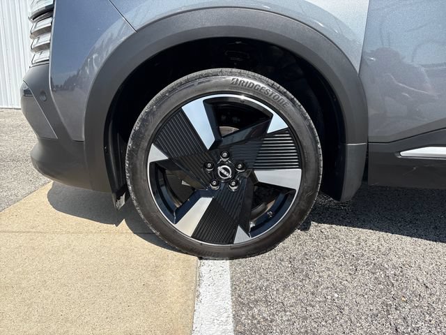 Certified 2025 Nissan Kicks SR AWD/4WD image 27