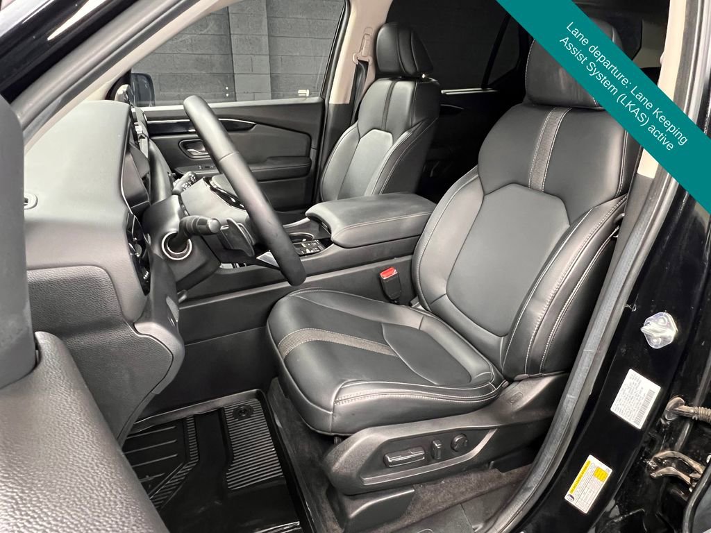 Used 2025 Honda Pilot EX-L image 4