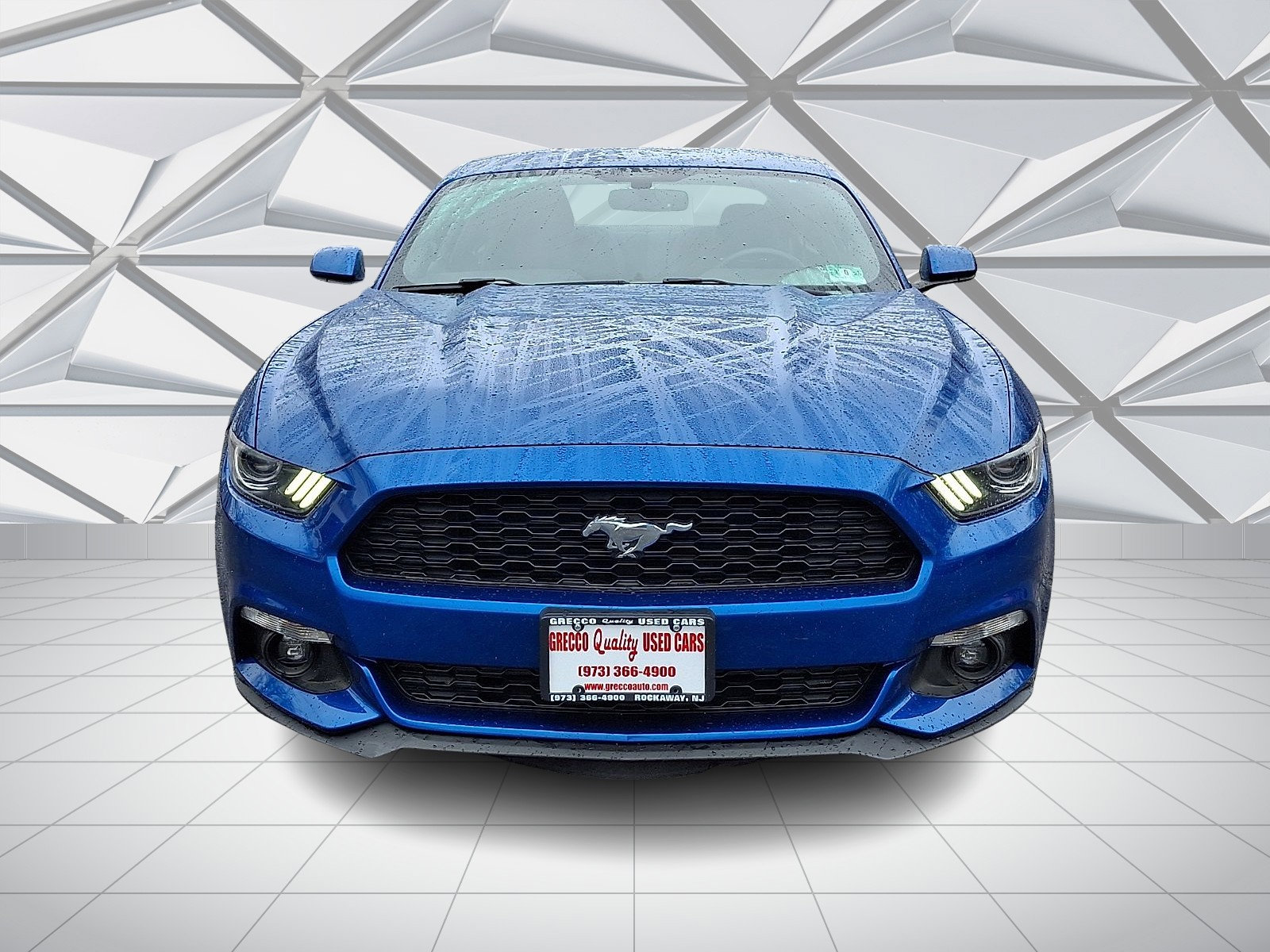 Used 2017 Ford Mustang Coupe RWD image 3