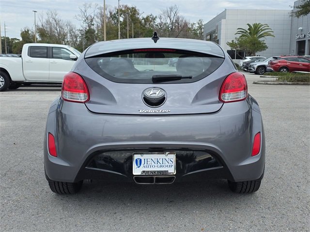 Used 2016 Hyundai Veloster w/ Option Group 02 image 4
