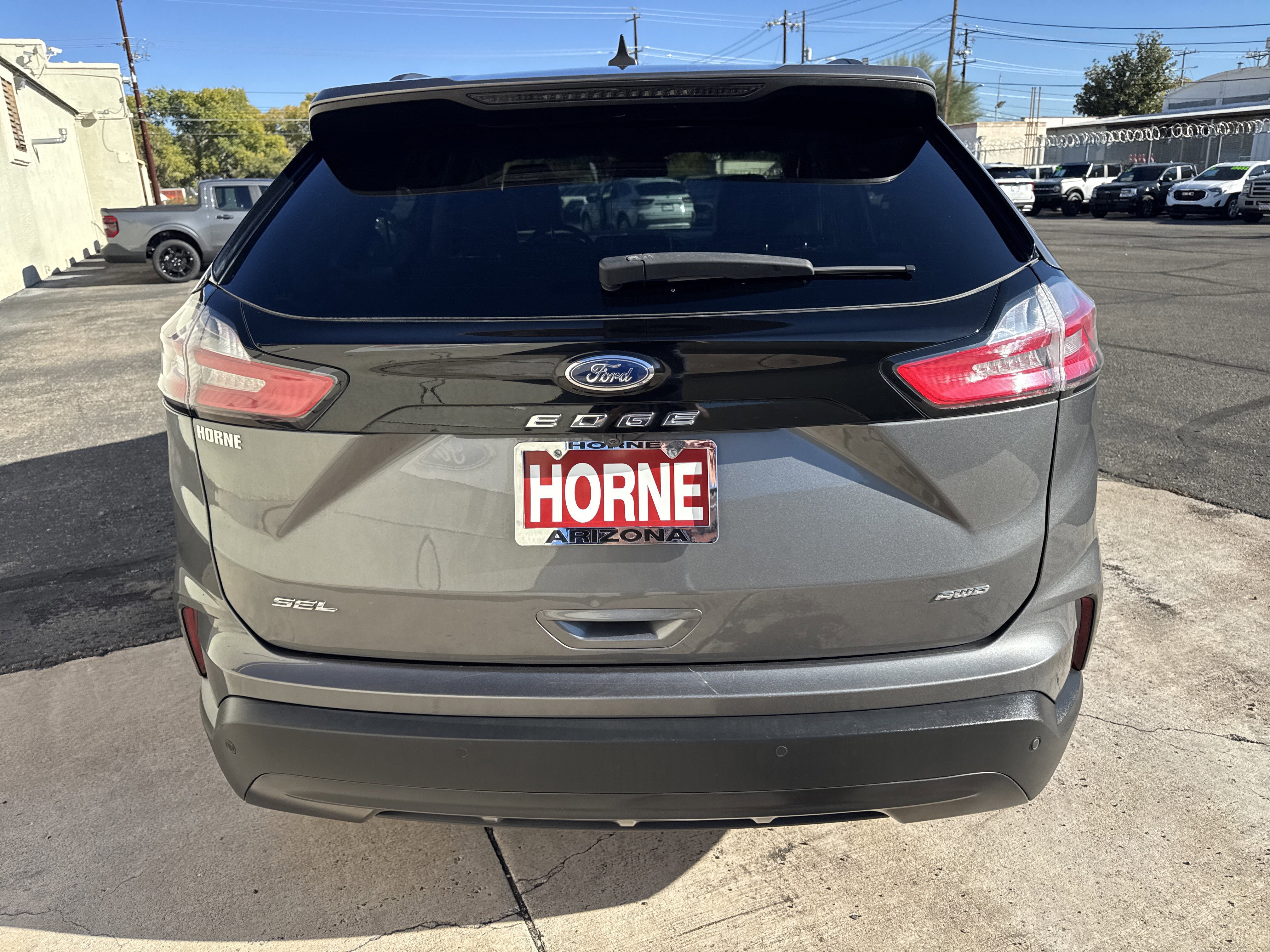 Used 2023 Ford Edge SEL w/ Sport Appearance Package image 6