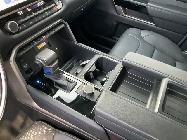 Used 2023 Toyota Tundra Limited image 15