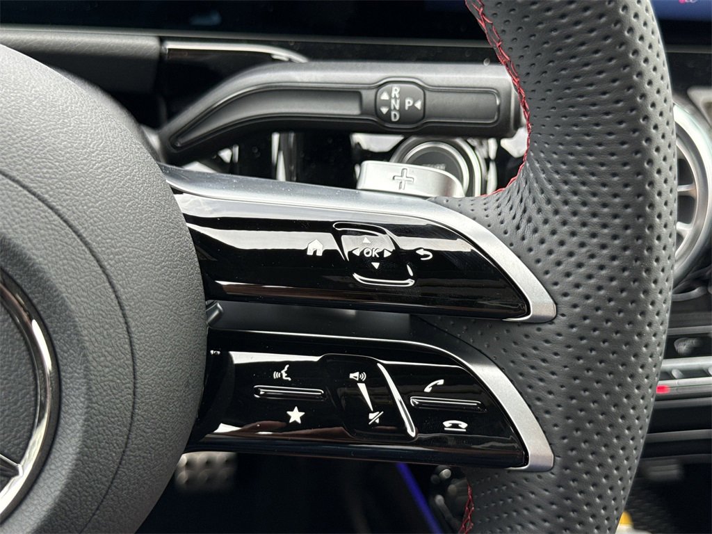 New 2025 Mercedes-Benz GLA 250 image 23