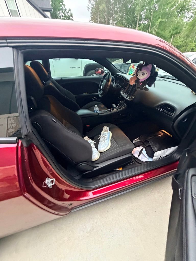 Used 2018 Dodge Challenger SXT w/ Blacktop Package RWD image 10