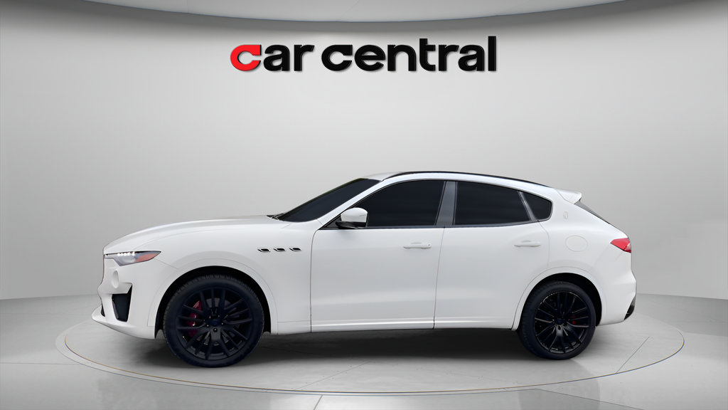 Used 2019 Maserati Levante GTS AWD/4WD image 2