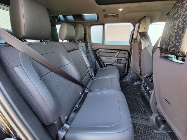 New 2026 Land Rover Defender 110 OCTA AWD/4WD image 23