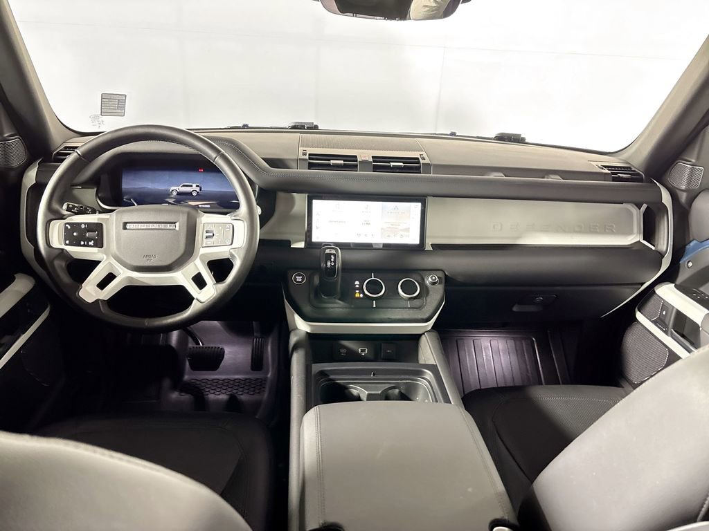 Used 2024 Land Rover Defender 110 S image 12