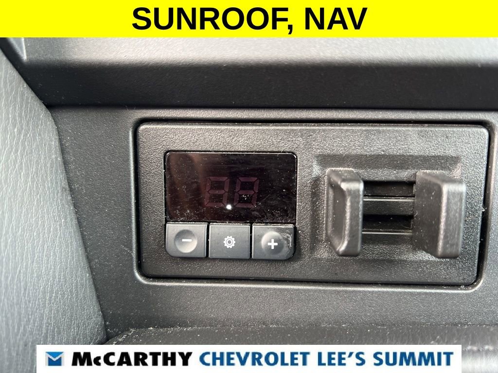 Used 2024 Nissan Armada SL image 10