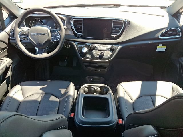 New 2026 Chrysler Voyager LX FWD image 10