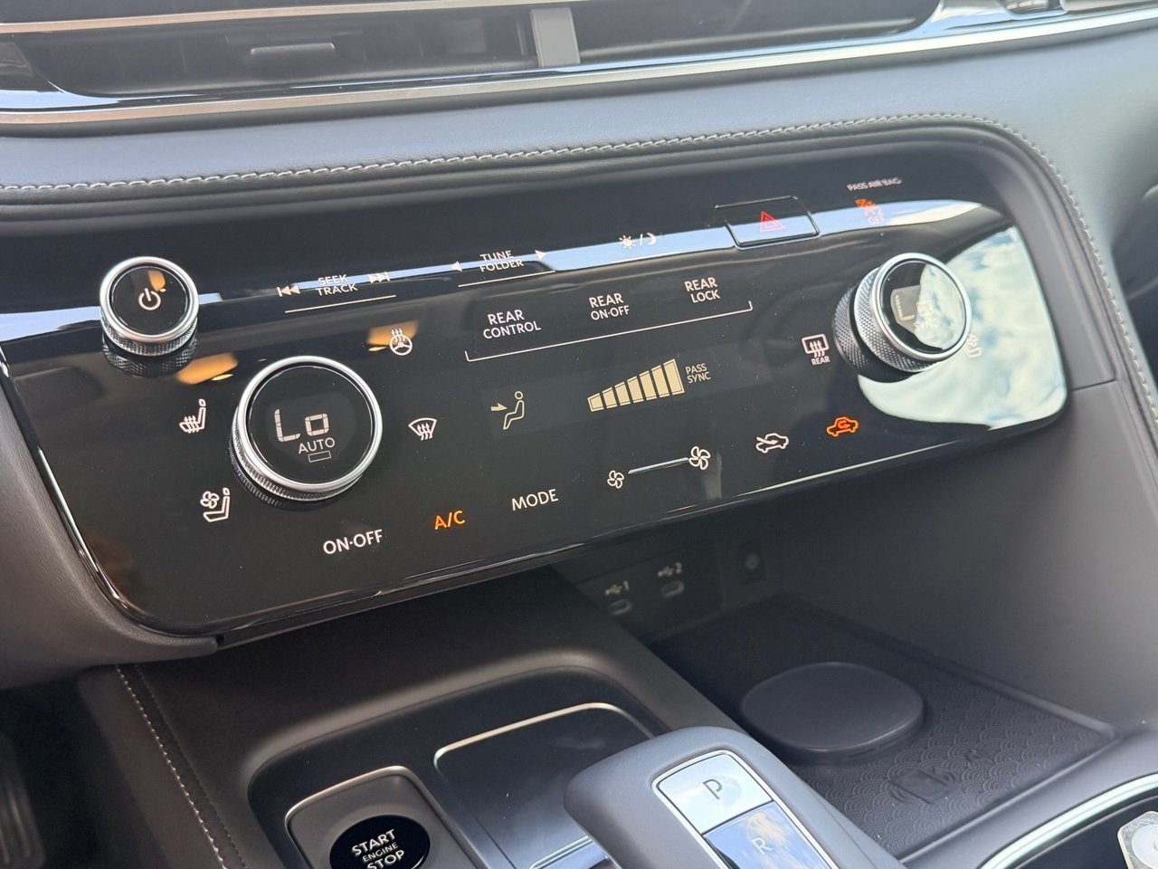 New 2027 INFINITI QX60 Luxe FWD image 25