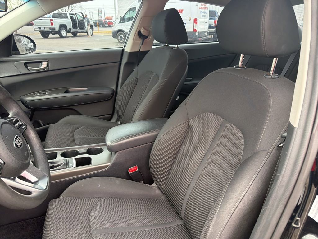 Used 2020 Kia Optima LX image 11