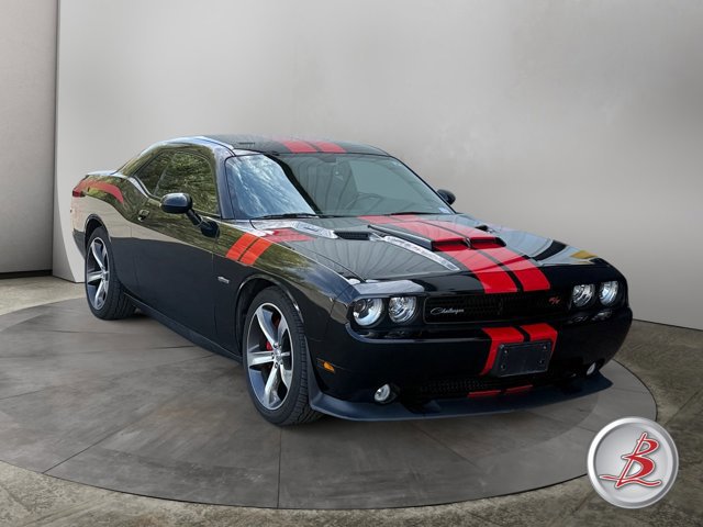 Used 2014 Dodge Challenger R/T image 1
