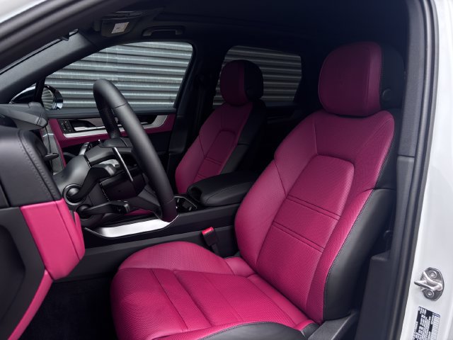 New 2026 Porsche Cayenne AWD/4WD image 5
