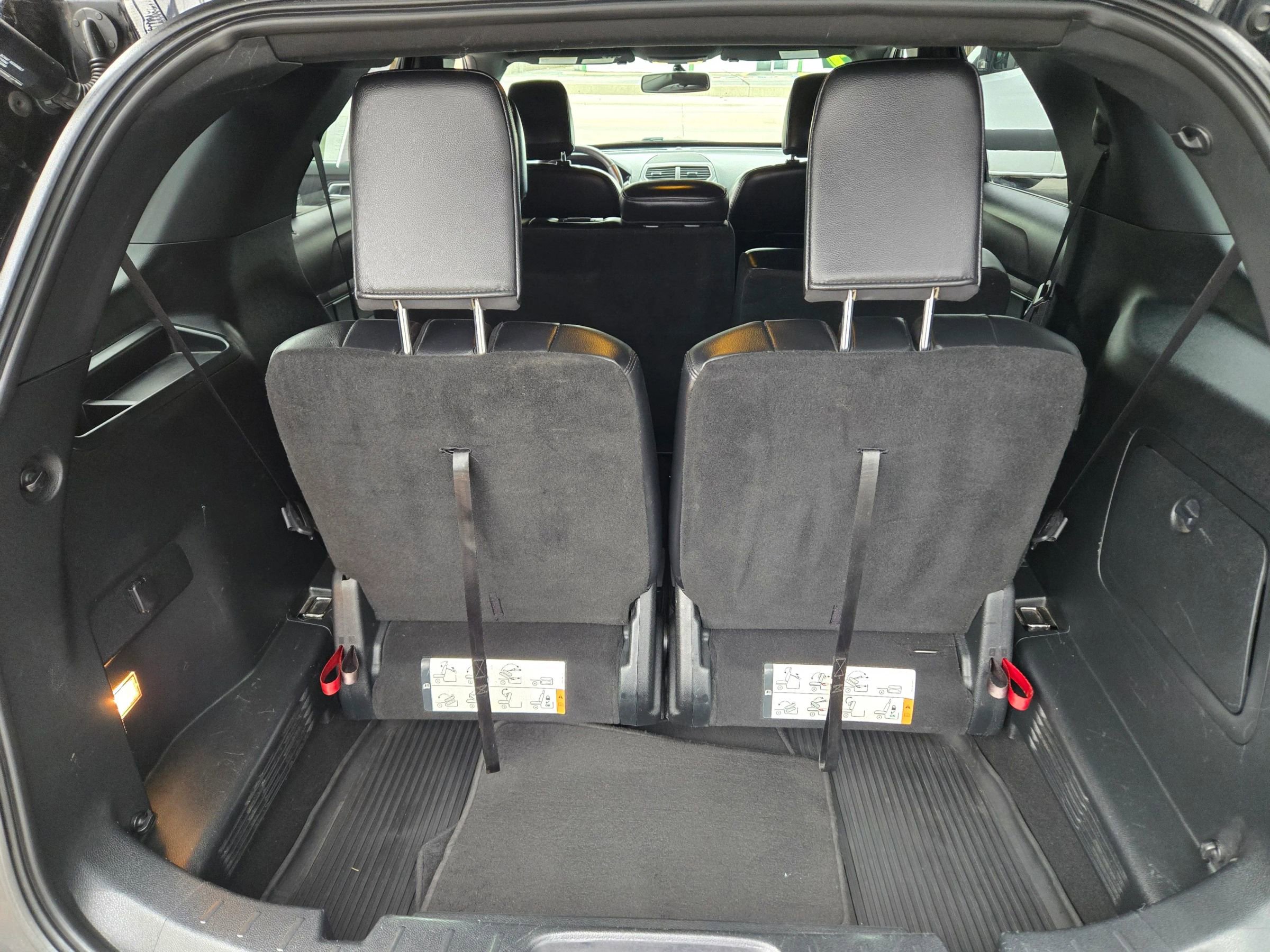 Used 2019 Ford Explorer XLT w/ Equipment Group 202A AWD/4WD image 61