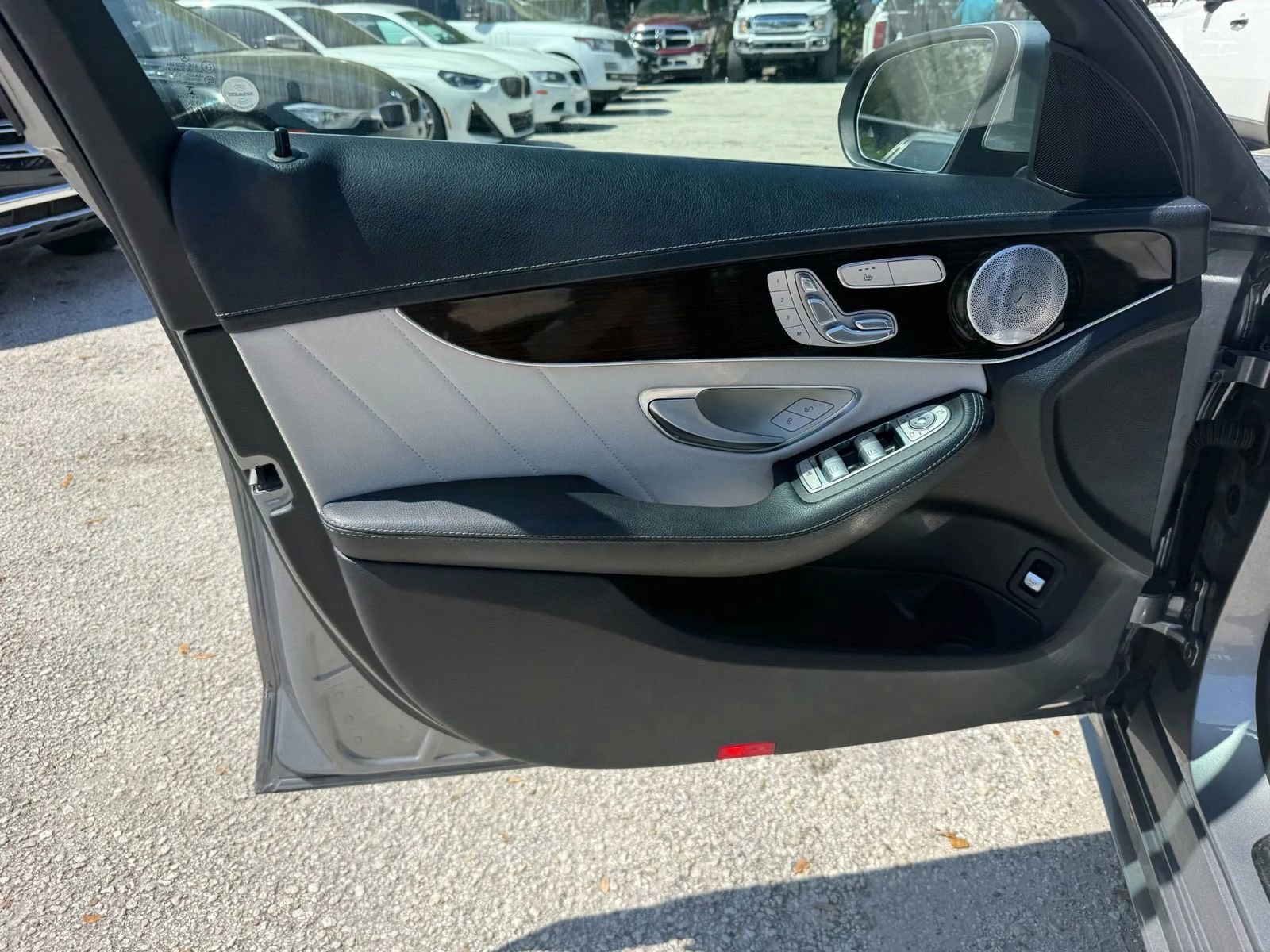 Used 2015 Mercedes-Benz C 400 4MATIC image 15