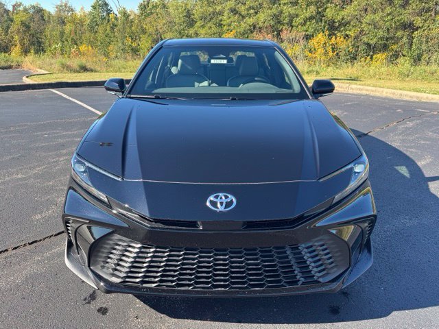 New 2026 Toyota Camry SE FWD image 8