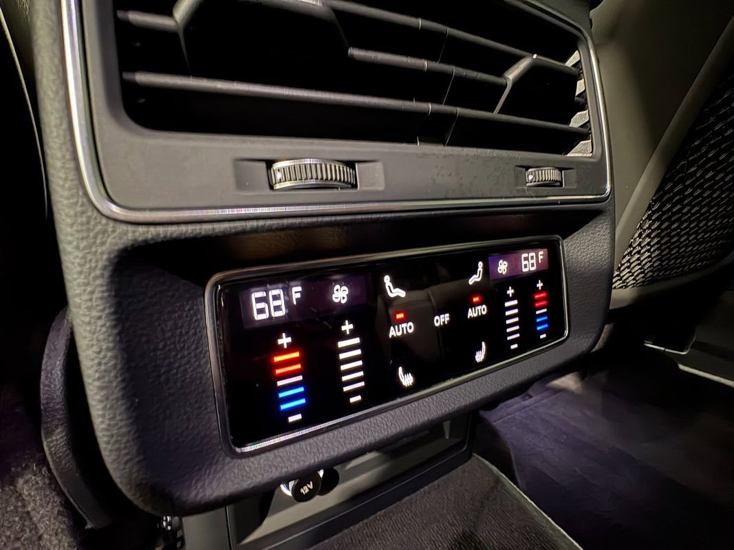 Used 2019 Audi Q8 Premium Plus w/ Premium Plus image 45