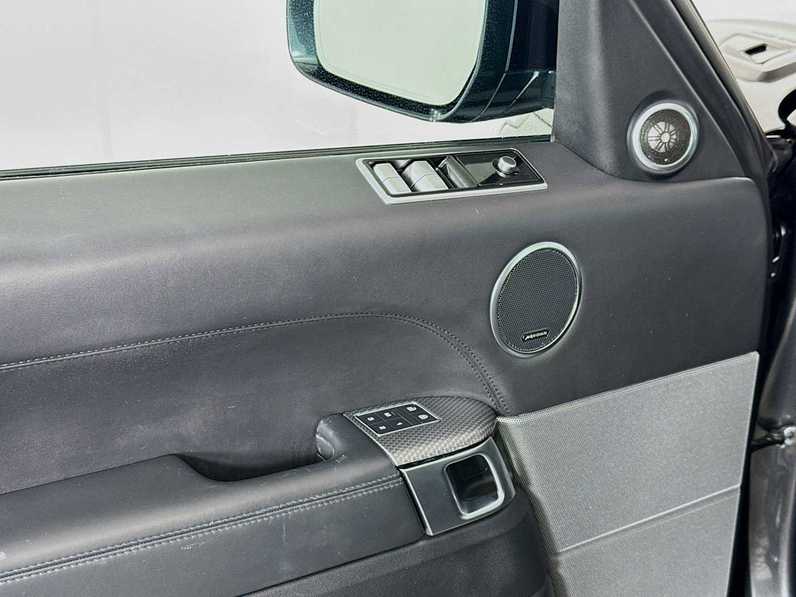 Used 2021 Land Rover Range Rover Sport HST image 17