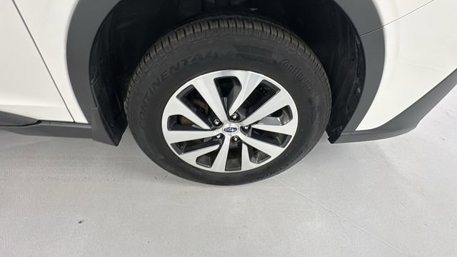 Used 2022 Subaru Outback Premium image 9