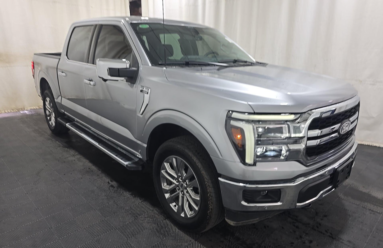 Used 2025 Ford F150 Lariat w/ Bed Utility Package AWD/4WD image 3