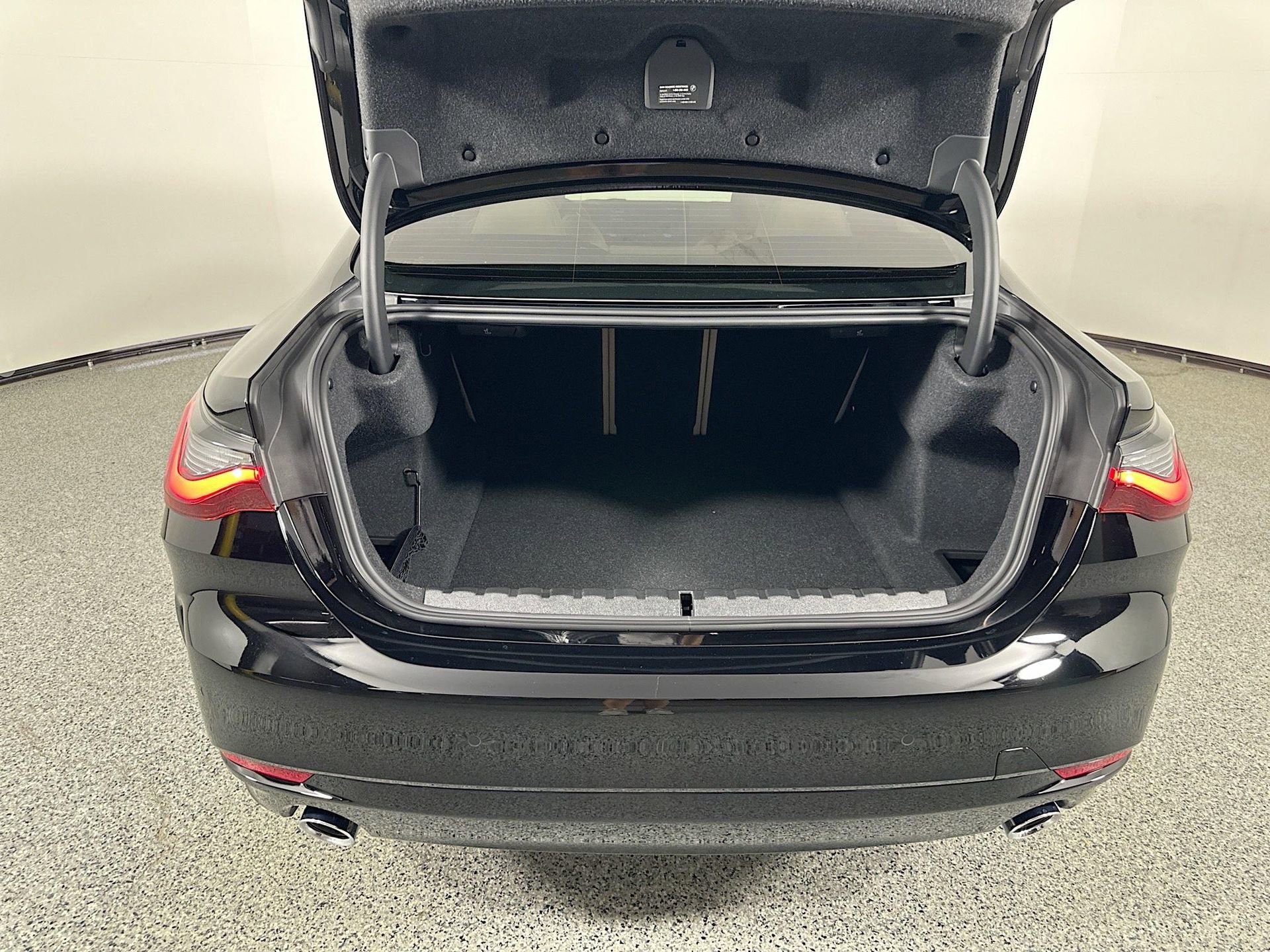 Used 2026 BMW 430i xDrive Coupe w/ Parking Assistance Package image 28