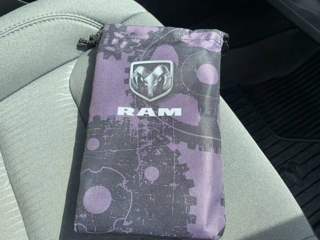 Used 2022 RAM 1500 Big Horn AWD/4WD image 14