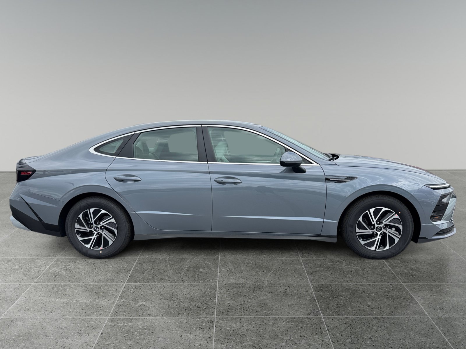 New 2026 Hyundai Sonata Blue FWD image 6