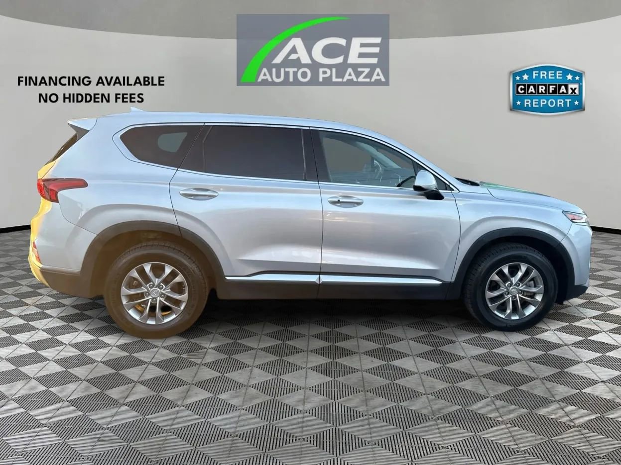 Used 2019 Hyundai Santa Fe SEL AWD/4WD image 4