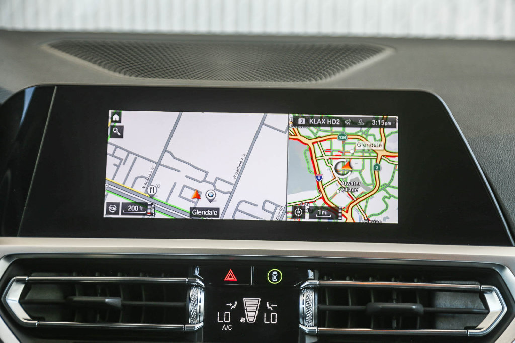Used 2023 BMW 430i Coupe w/ Convenience Package RWD image 11