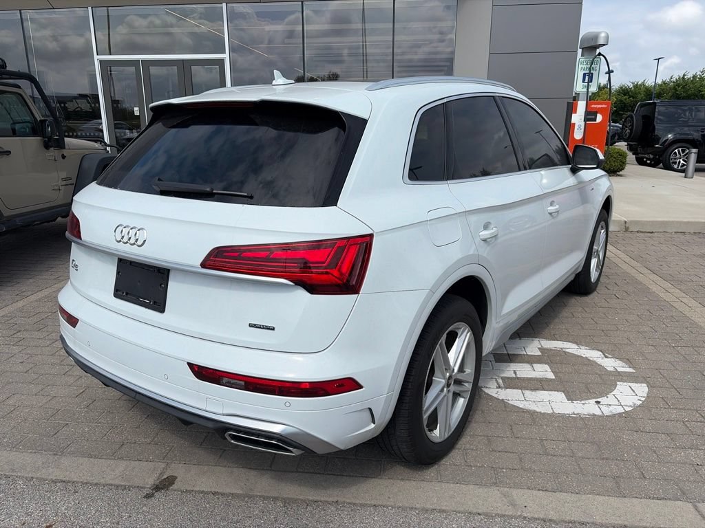 Used 2024 Audi Q5 e Premium Plus AWD/4WD image 5