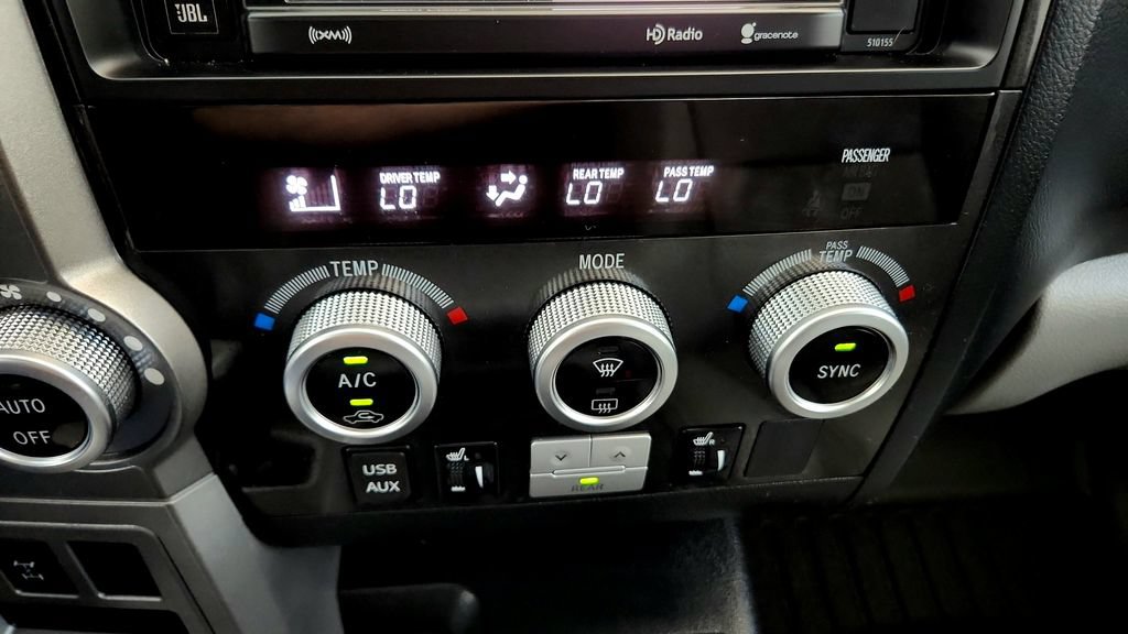 Used 2017 Toyota Sequoia Limited w/ Safety & Convenience Package AWD/4WD image 29