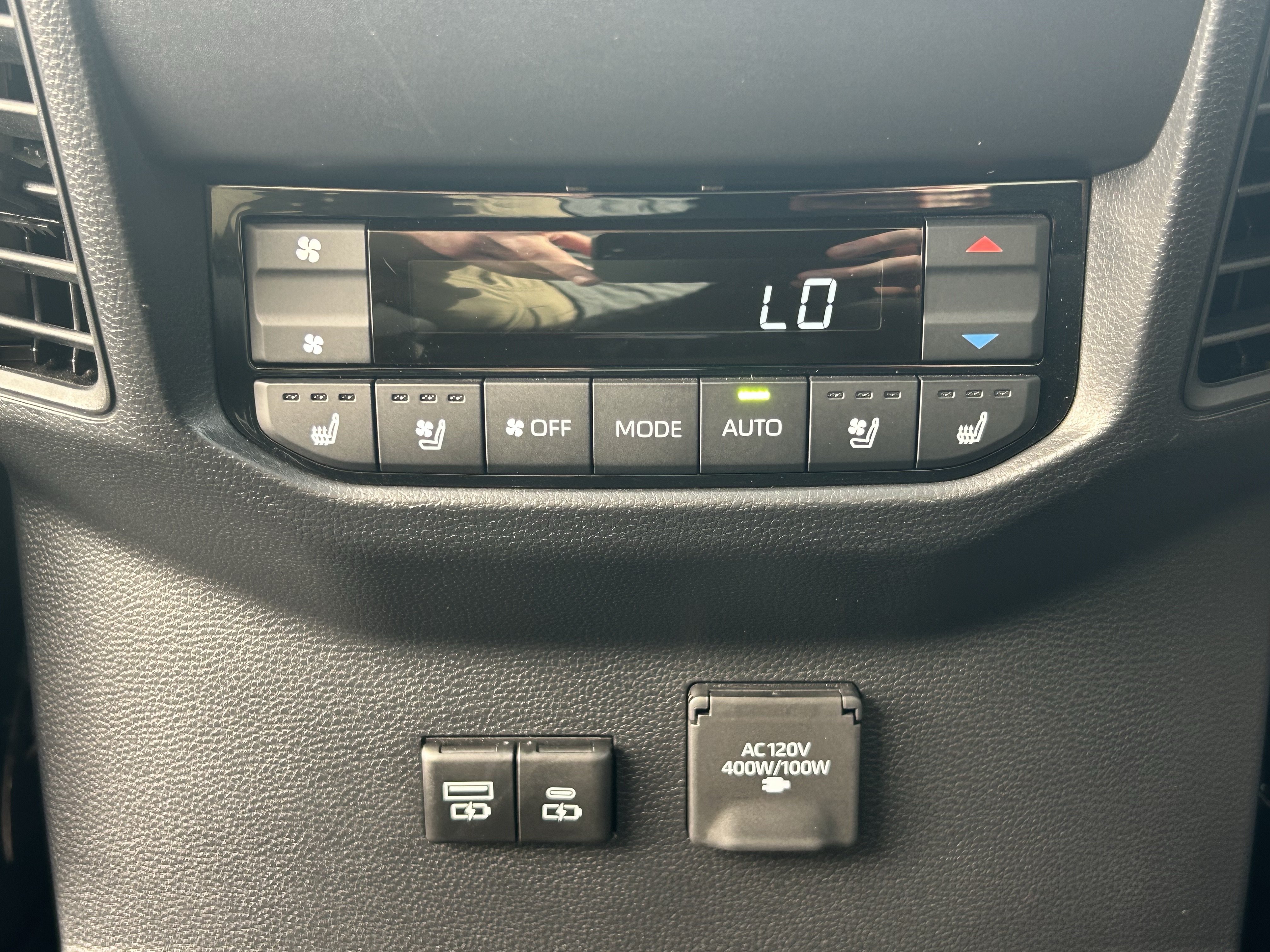 Certified 2023 Toyota Sequoia Capstone AWD/4WD image 21