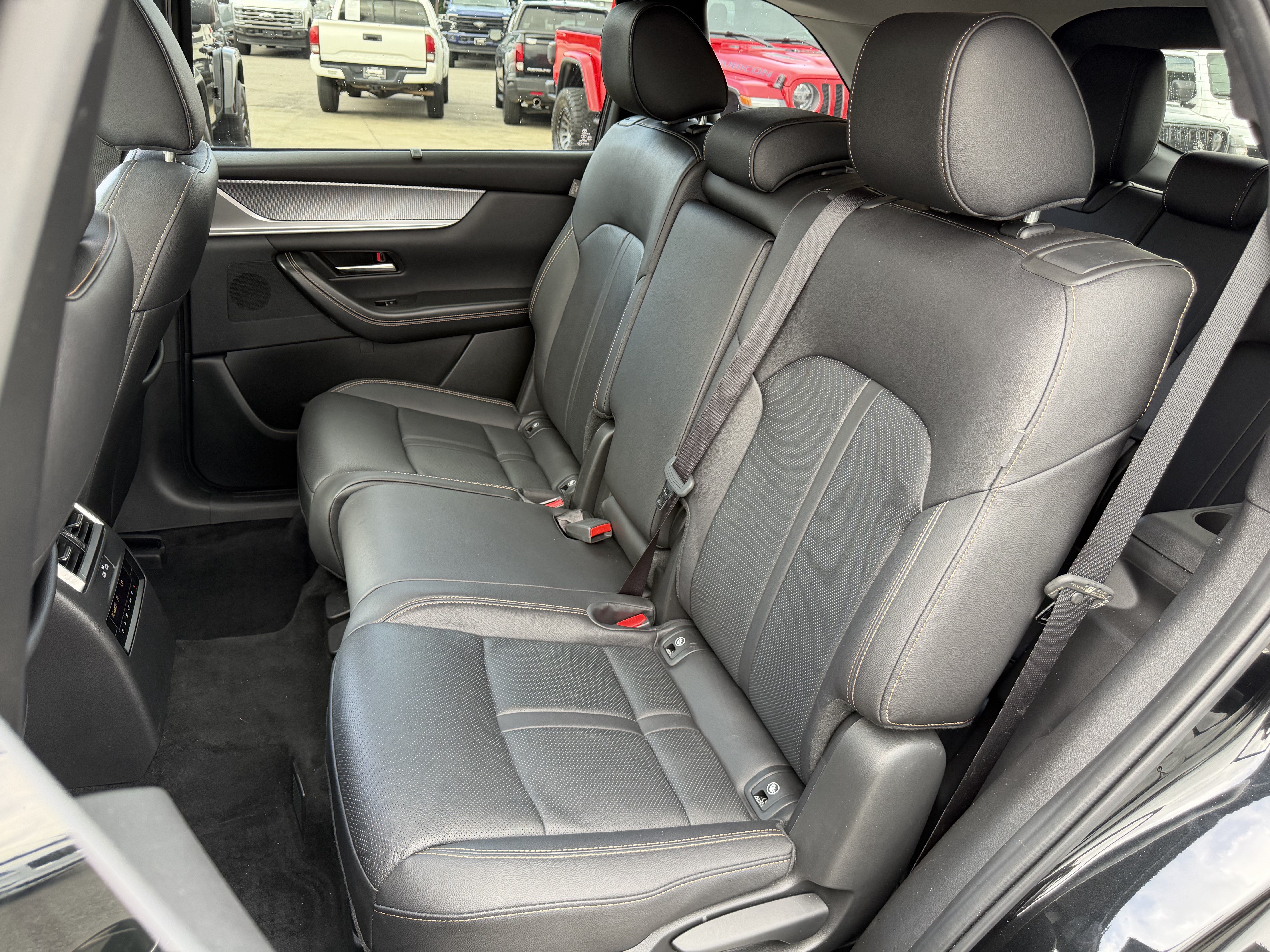 Used 2025 MAZDA CX-90 Plug-In Hybrid w/ Preferred AWD/4WD image 45