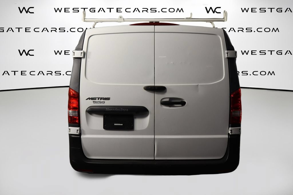 Used 2018 Mercedes-Benz Metris image 4