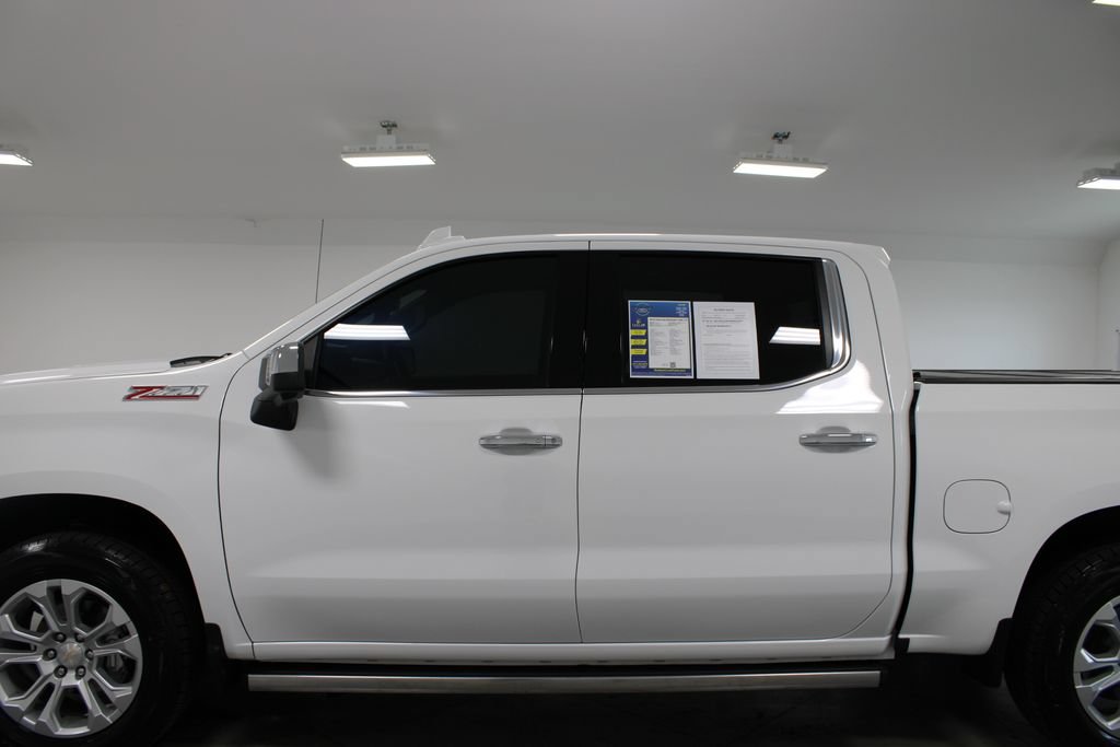 Used 2025 Chevrolet Silverado 1500 LTZ w/ LTZ Premium Package AWD/4WD image 6