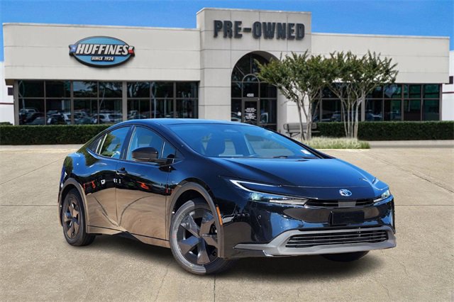 Used 2023 Toyota Prius LE
