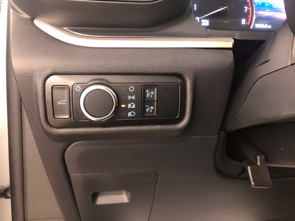 Used 2024 Ford Explorer XLT AWD/4WD image 13