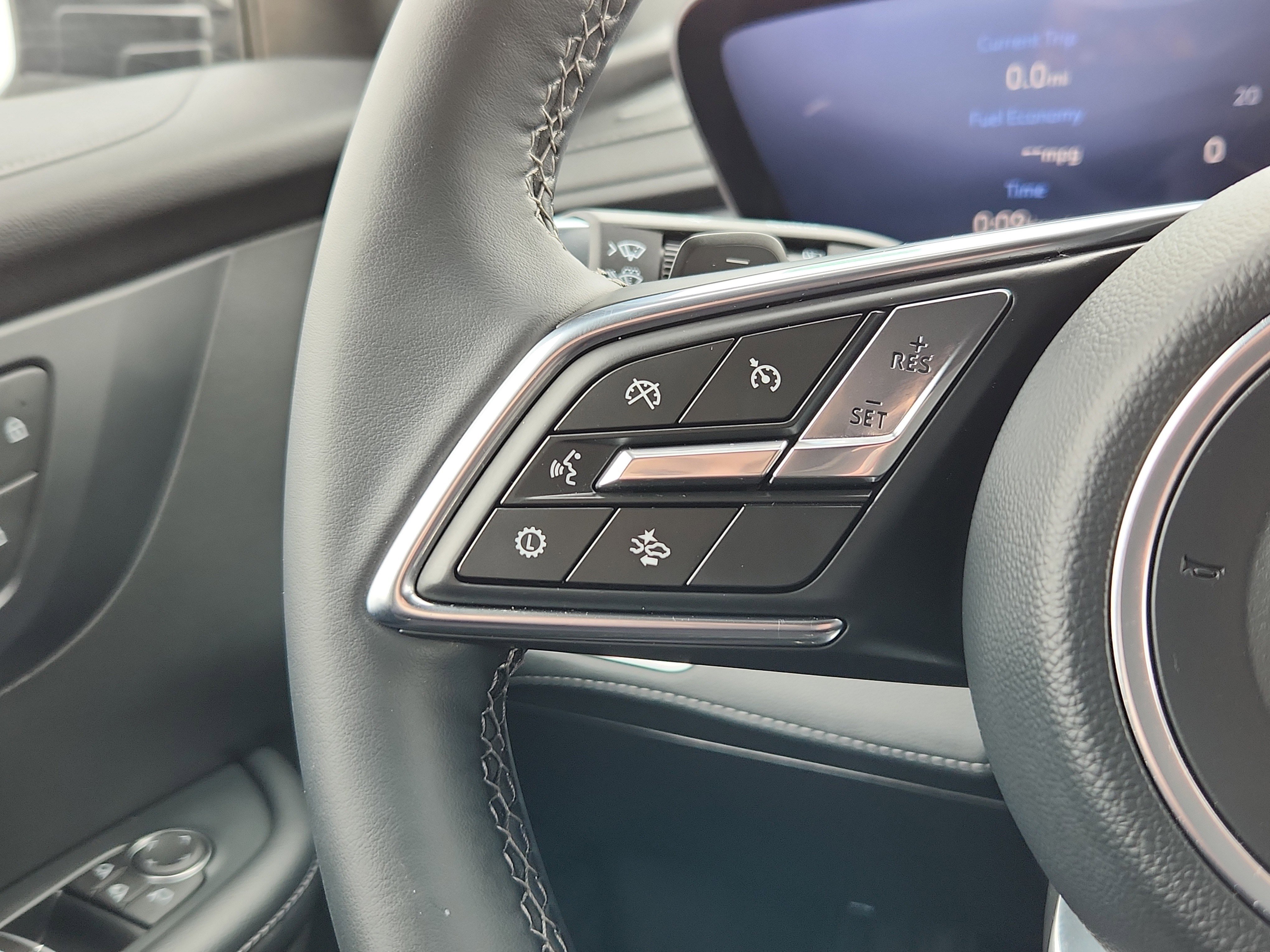 Used 2025 Buick Enclave Sport Touring image 19