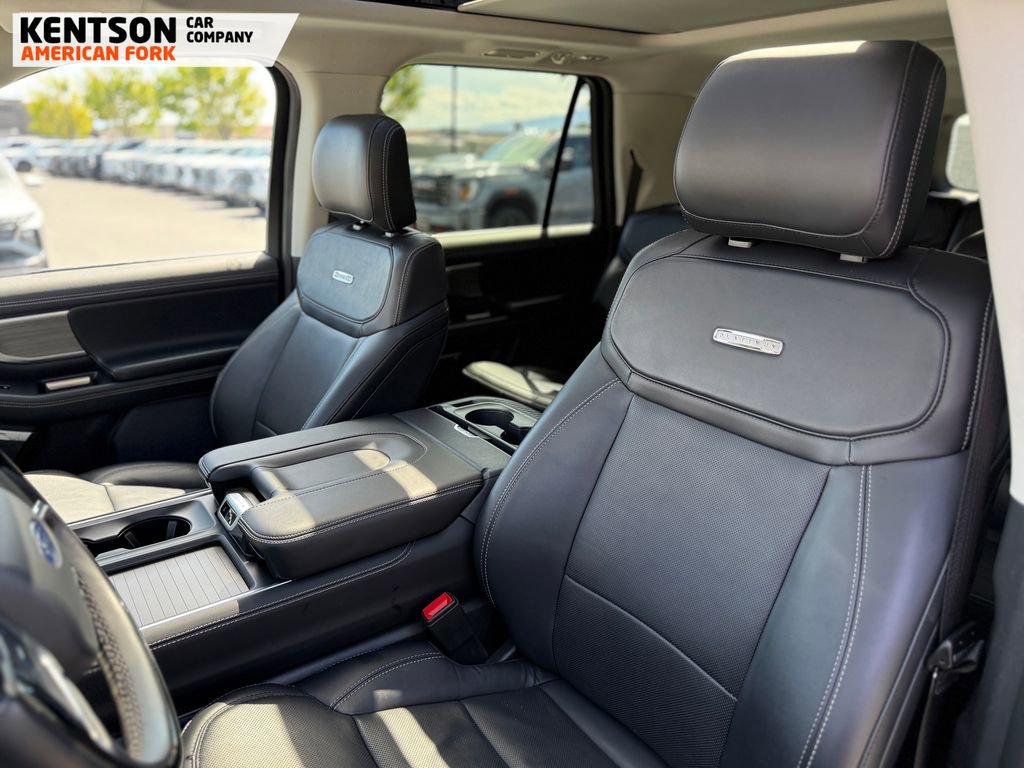 Used 2025 Ford Expedition Max Platinum image 33
