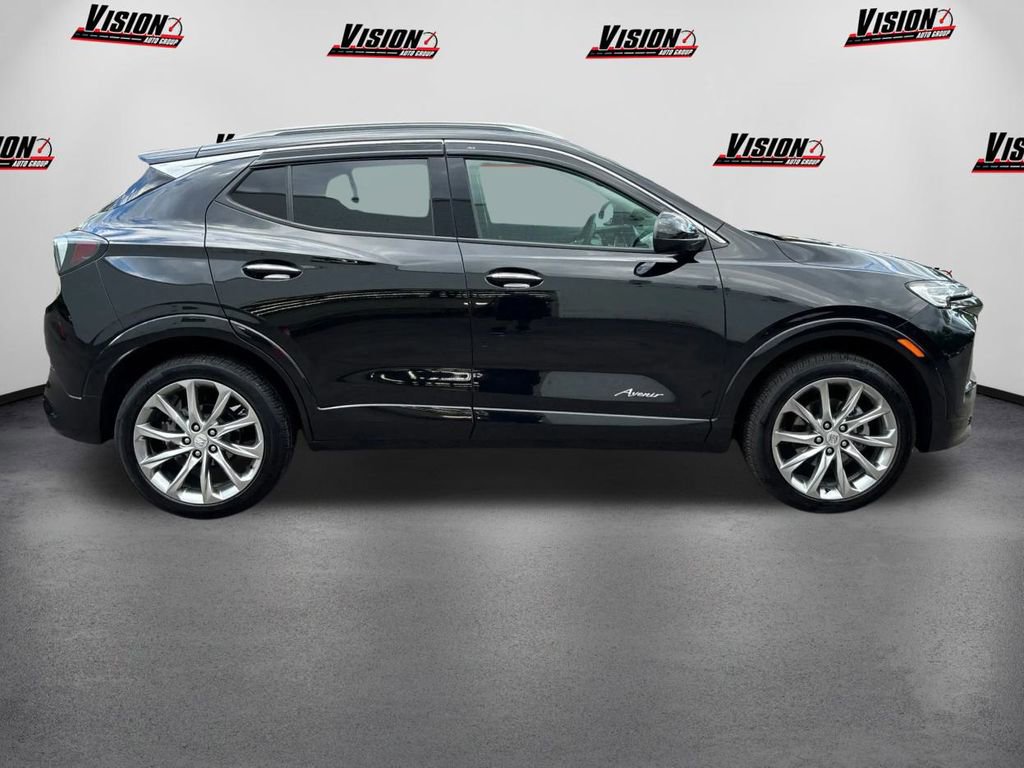 Certified 2024 Buick Encore GX Avenir image 4